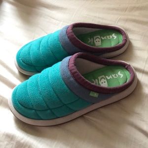Sanuk Slippers 🧜‍♀️🐚